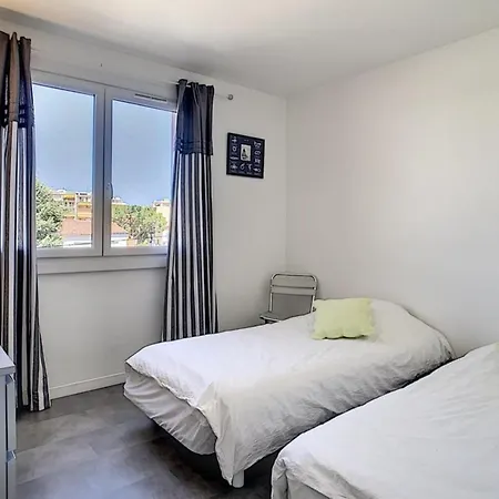 Charming Three-bed Garden 500 M From Beaches In * Antibes